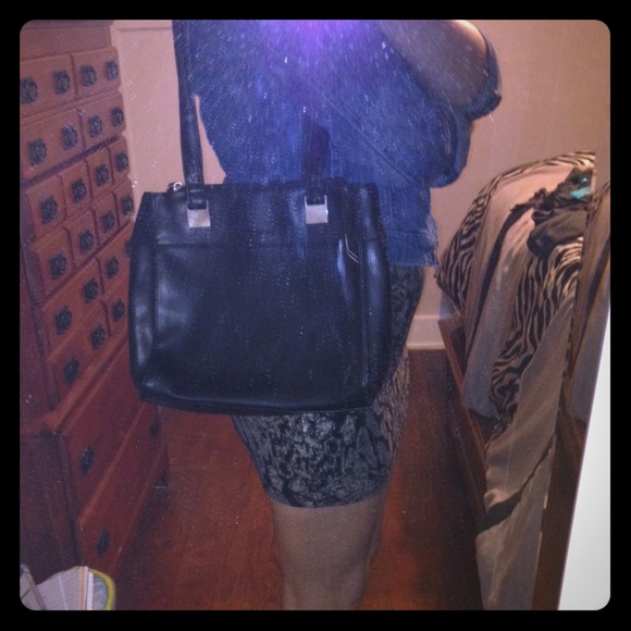 Liz Claiborne black handbag