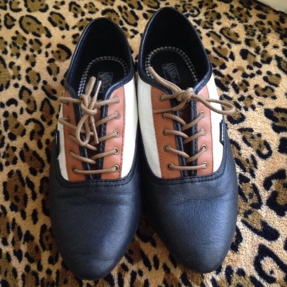 VANS Sophie oxfords