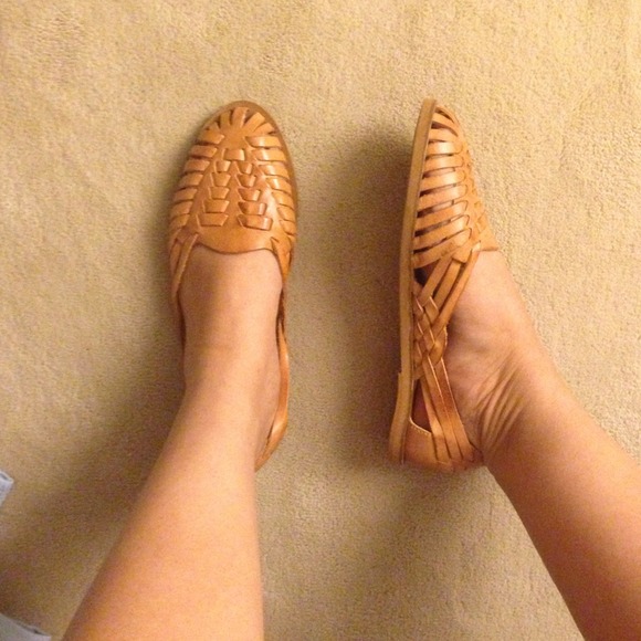 Leather Navajo flats sz 8