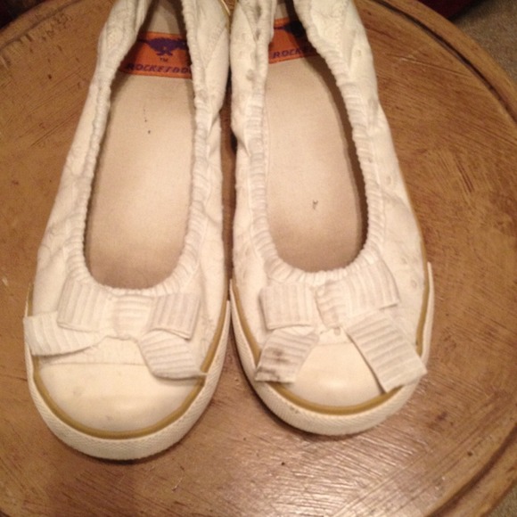 7.5 Rocketdogs White Eyelet Shoes