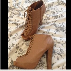 Express lace up booties 6.5