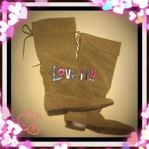 Size 4/37! Aldo shoes!