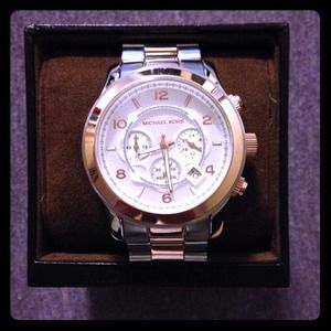 🌟 Final markdown!!! 🌟Michael Kors watch