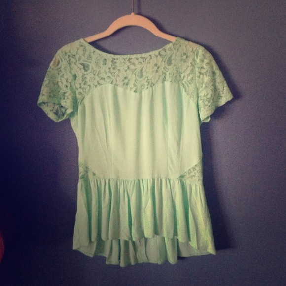 Kirra lace top - Picture 1 of 2