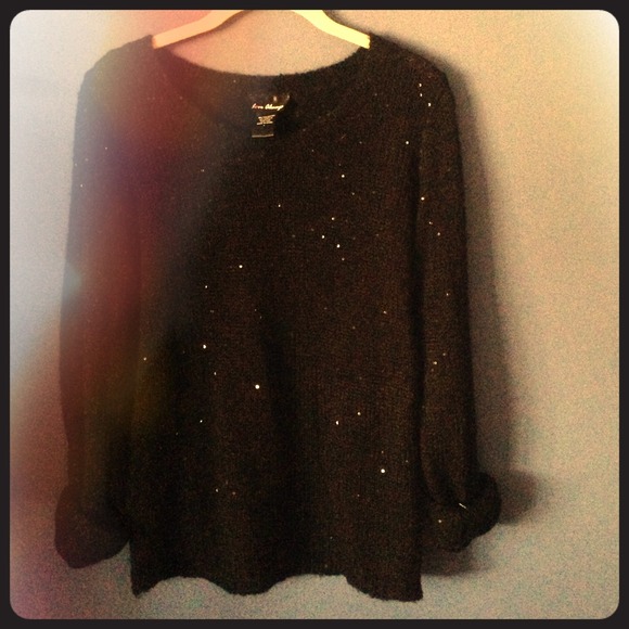 Black sequin sweater - Picture 1 of 2