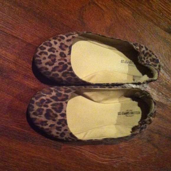 Leopard flats