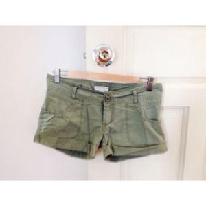 green cargo shorts | cotton on