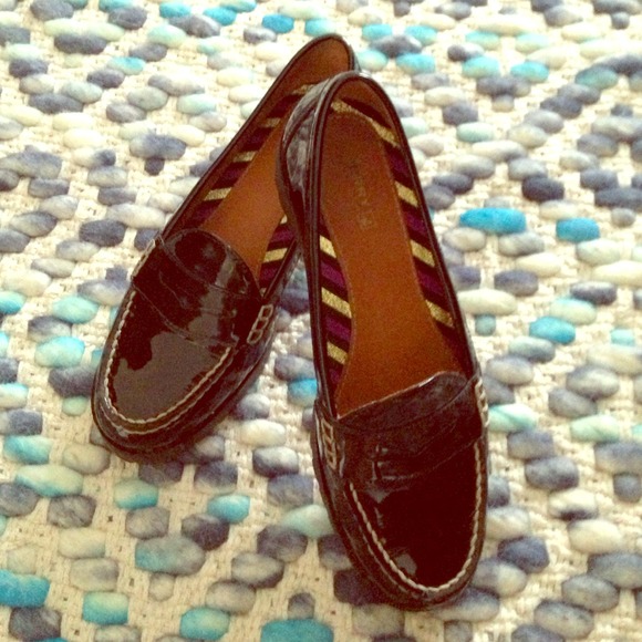 SOLD in bundle! Patent leather Sperry Topsiders