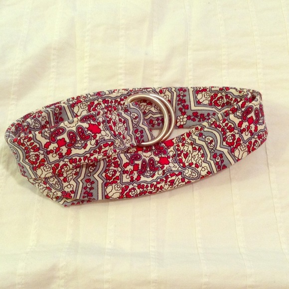 Patterned cotton ribbon belt with silver buckle