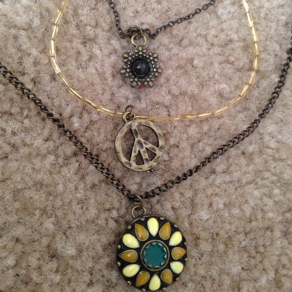 Boho 3-tiered necklace - Picture 2 of 4