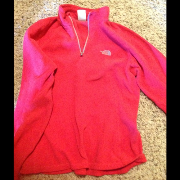 RESERVED* North face fleece pullover
