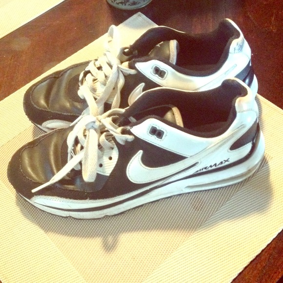 Nike black and white air max's