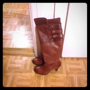 🌻🎊HOST PICK 😍🍒Cole Haan Colorblocked Boots