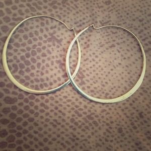 BANANA REPUBLiC Silver Hoop Earrings