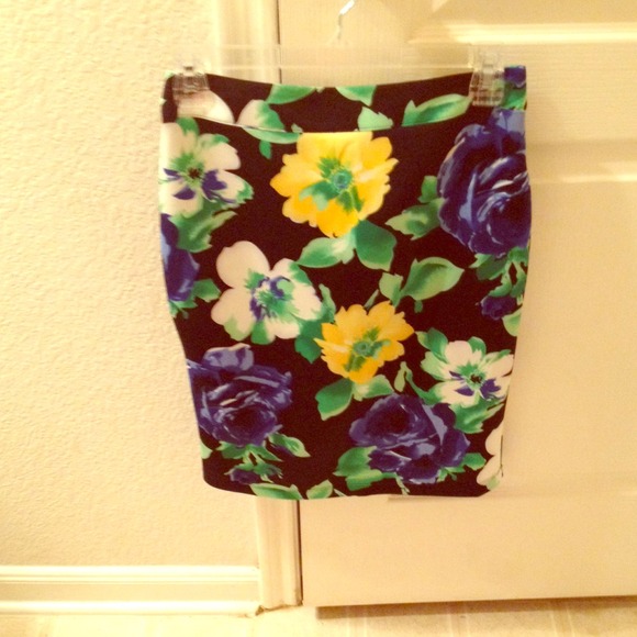 Flowered skirt