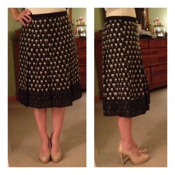 Beautiful Ann Taylor Silk Organza Polka Dot Skirt - Picture 2 of 4