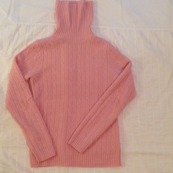 Pink cashmere cable knit turtle neck