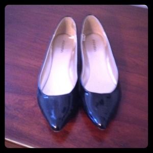 Black patent leather flats