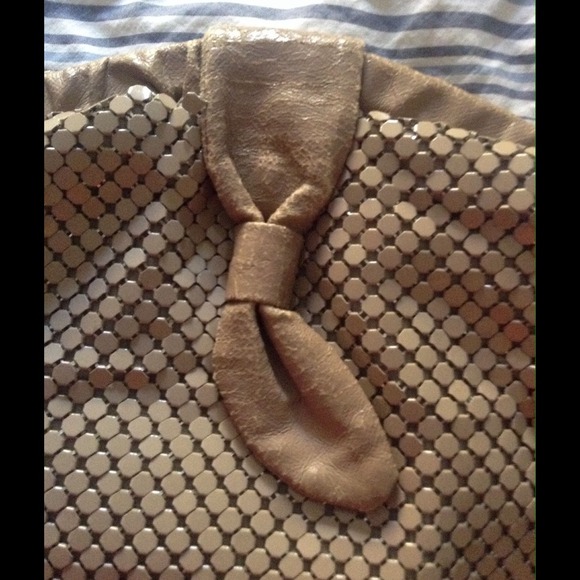Tan metal mesh purse🌟must b bundled🌟 - Picture 2 of 3