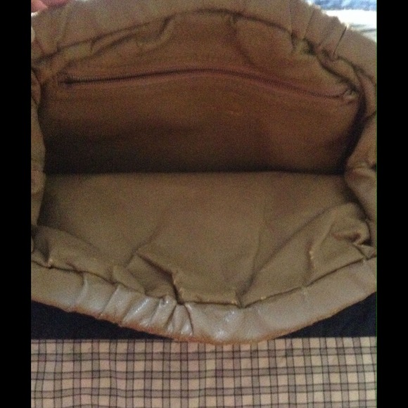 Tan metal mesh purse🌟must b bundled🌟 - Picture 3 of 3