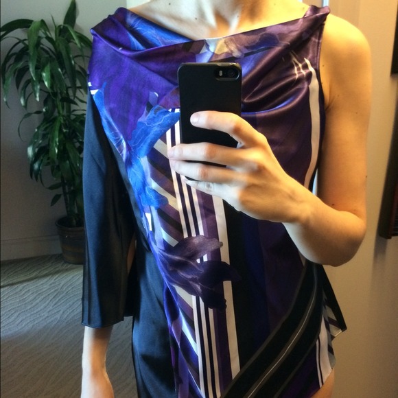 Reduced : Tahari blouse shirt top elegant and chic