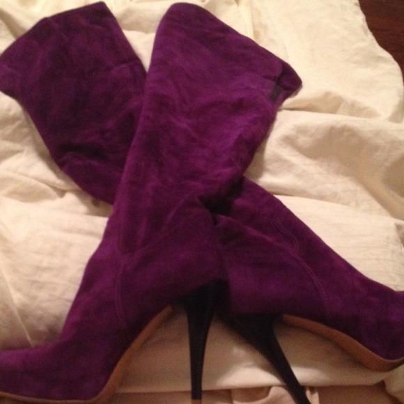 Beautiful purple suede Chinese Laundry Boots