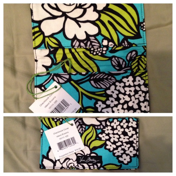 💥💥SOLD💥💥Vera Bradley checkbook cover