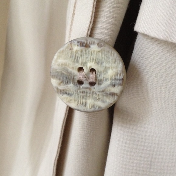 Made in Italy, cream tench coat - Picture 2 of 5