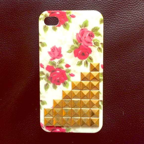 IPhone 4/4S Studded Case - Picture 1 of 1