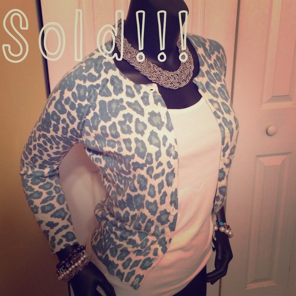Banana Republic Leopard Cardigan S 💝SALE💖
