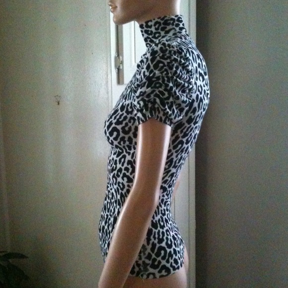 Top - Picture 3 of 4