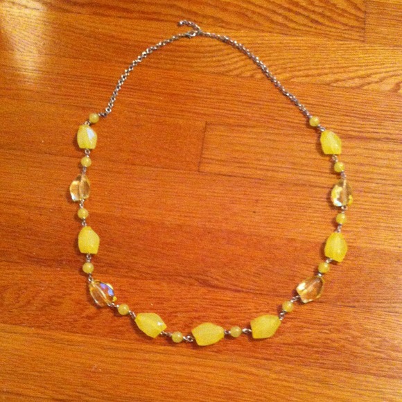 Yellow Chunky Beaded Necklace - Picture 2 of 3