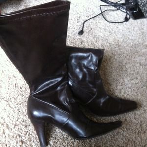 👢Gorgeous deep reddish brown boots 👢