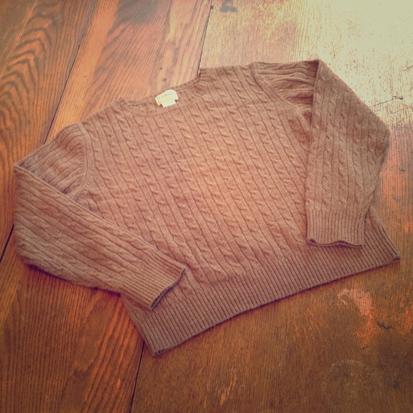 ❌Sold❌L.L. Bean wool cable knit sweater