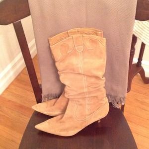 BUNDLE!! Guess Suede boots and cream cardigan