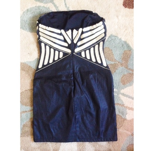 Black and Gold Cocktail Dress - Picture 3 of 5