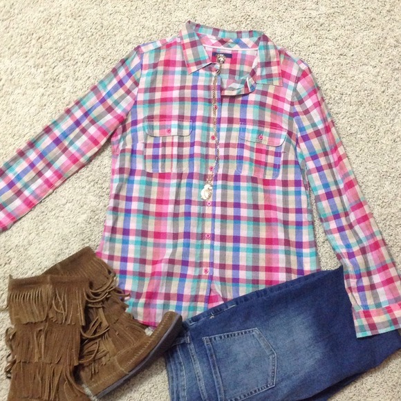 🚫SOLD IN BUNDLE🚫Plaid GAP Shirt