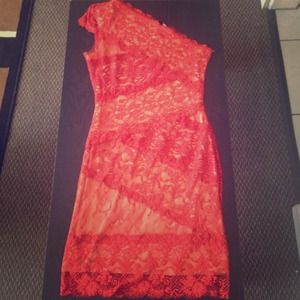 Off the shoulder laced coral bebe dress
