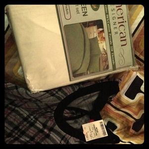 Queen sheet set with dress Famous black