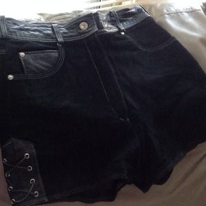 REDUCEDSuede Shorts