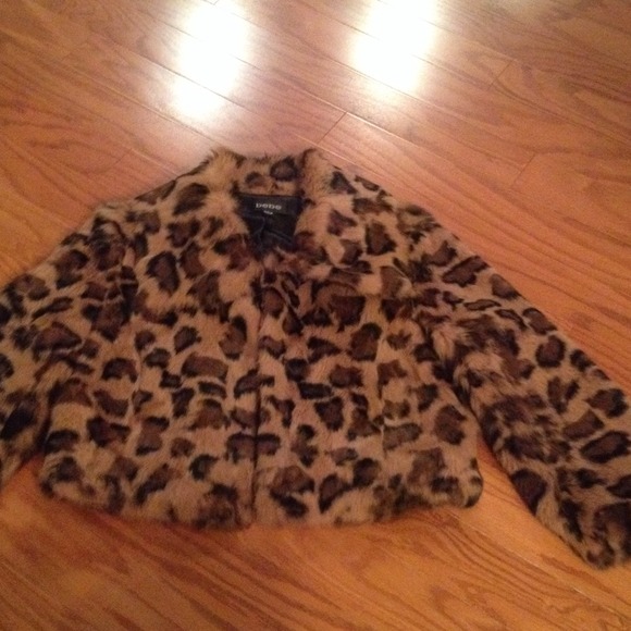 Leopard print Crop rabbit jacket!!!!