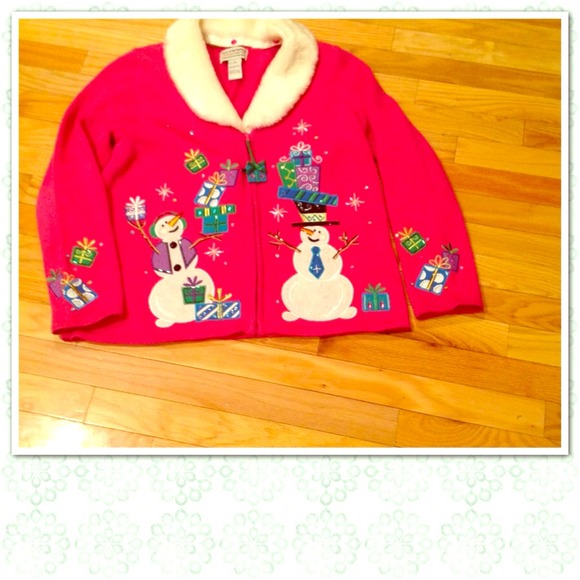 HOLD a ranches  🎄 CHRISTMAS SWEATER EVER! 🎅