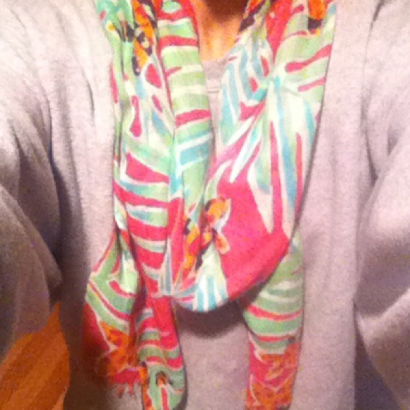🚫SOLD🚫NWOT Lilly Pulitzer murfette scarf