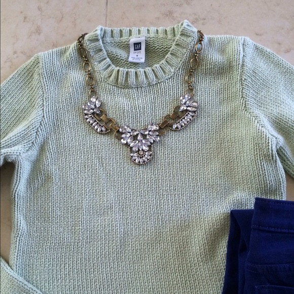 🚫SOLD in Bundle🚫Gap Sweater in Light Green - Picture 3 of 3
