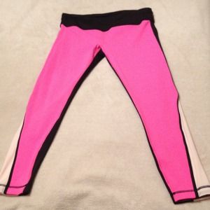 ✨BUNDLE✨Lulu Run Pace Tight NWOT & cool racerback