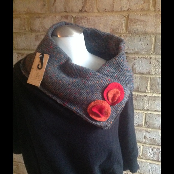 Accessories - Cowl Neck Collar By Platania Hatmaker