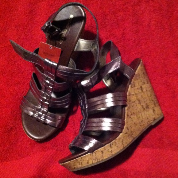 Mossimo heels. NWT