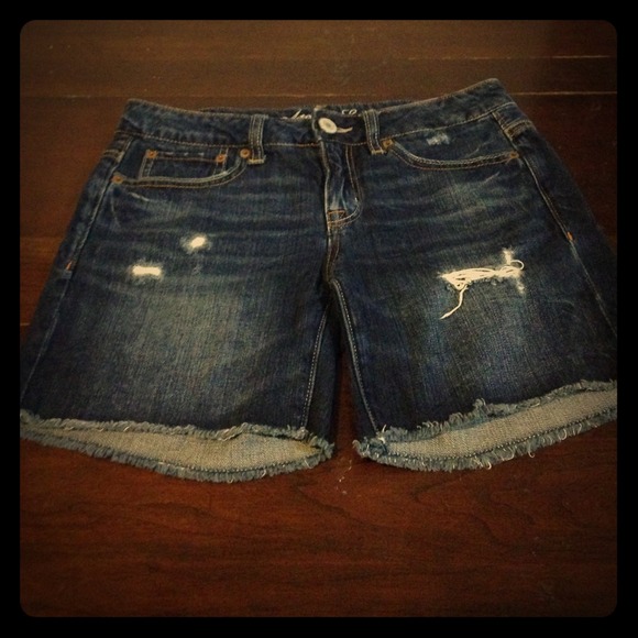 American Eagle Cutoffs