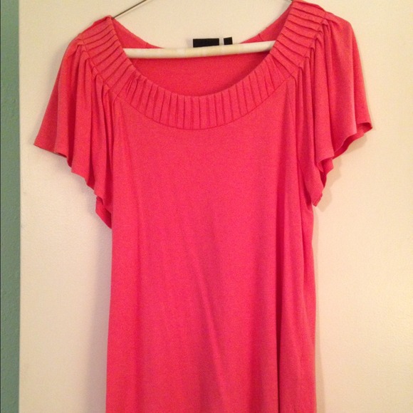 Coral colored blouse. - Picture 1 of 2
