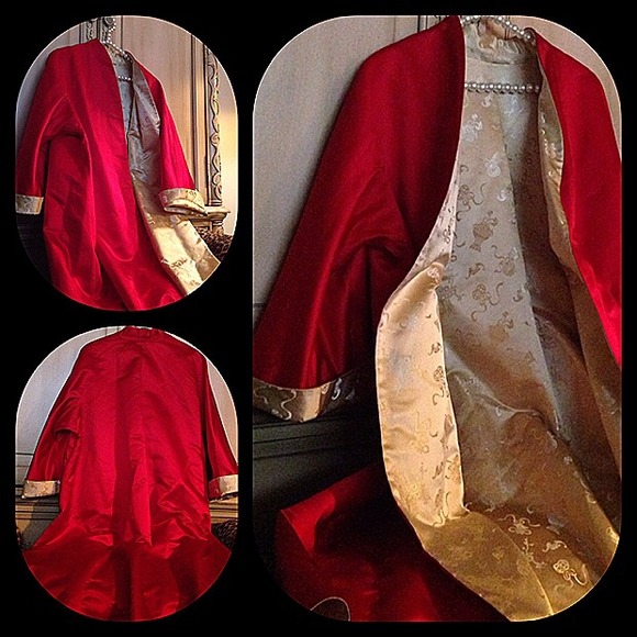 Stunning lipstick red champagne Asian evening coat - Picture 2 of 4